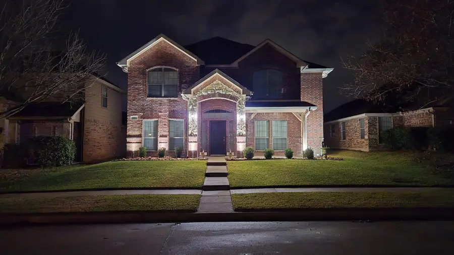 305 Village Drive, Red Oak, TX 75154 - #2