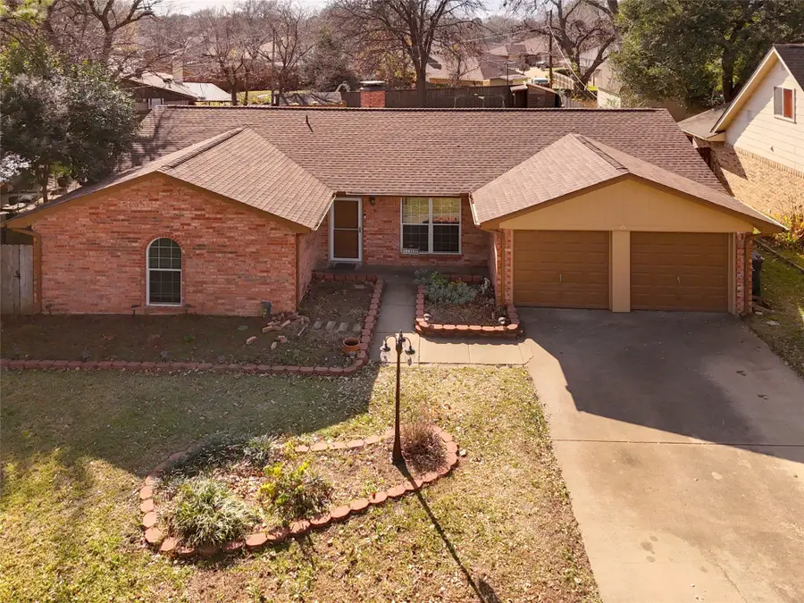 1702 Westover Drive, Arlington, TX 76015 - Image #2