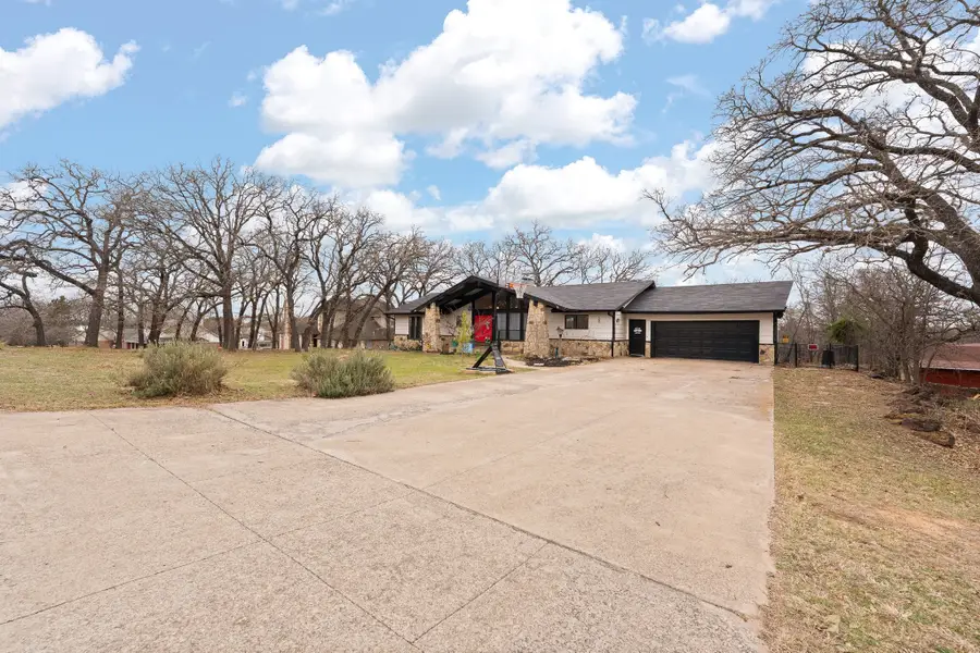 1206 Honeysuckle Drive, Keene, TX 76059 - Image #3
