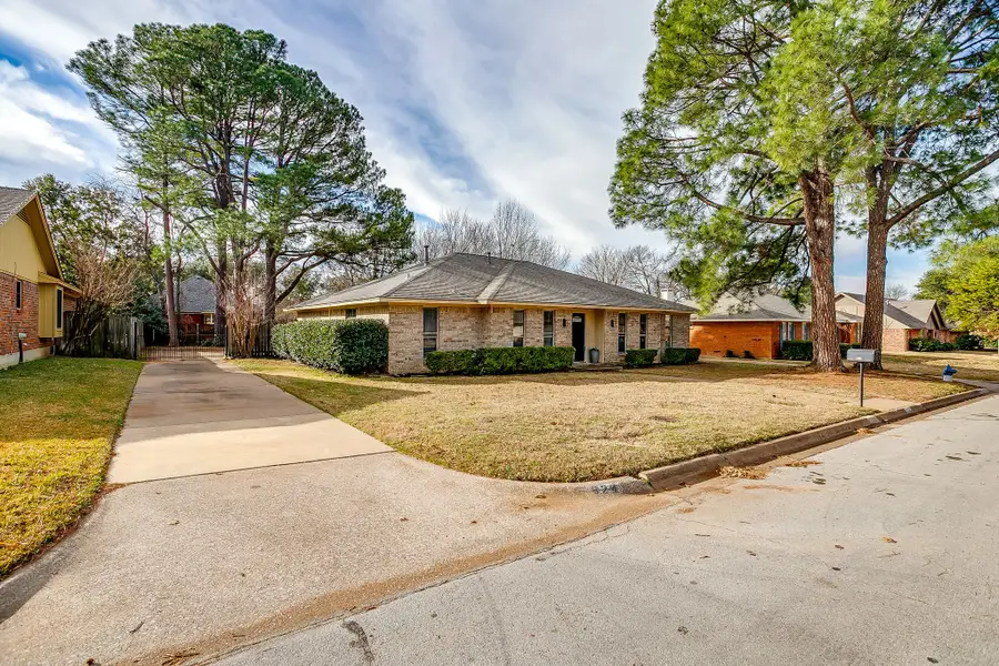 824 Sandpiper Drive, Denton, TX 76205 - #2