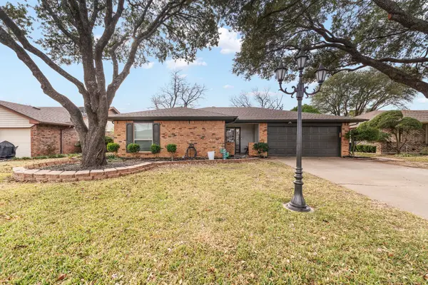 1109 Lena Street, Cleburne, TX 76033