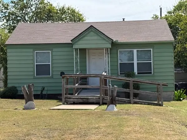 5713 Houghton Avenue, Fort Worth, TX 76107