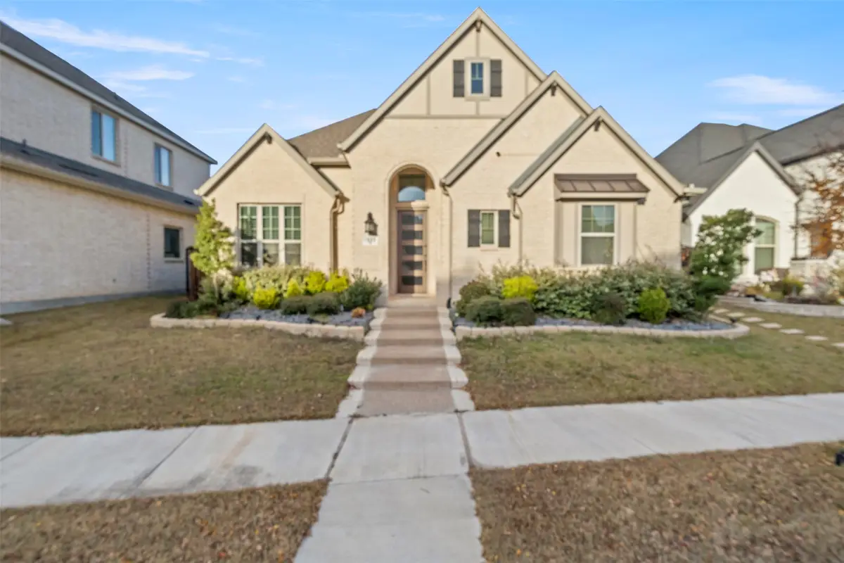 1805 Clouded Wren Drive, Arlington, TX 76005 - Image #1