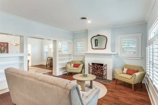 1204 Virginia Place, Fort Worth, TX 76107