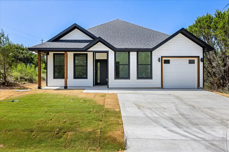 5915 Black Pine Circle, Granbury, TX 76048 - #2