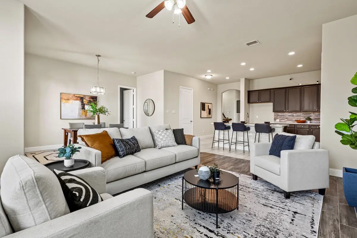 7203 Fallen Crest Lane, Arlington, TX 76001 - Image #1