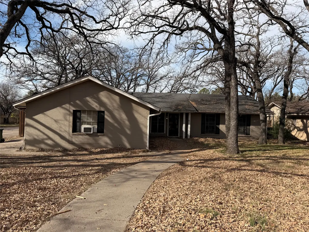 1412 Oxford Street, Arlington, TX 76013 - Image #1