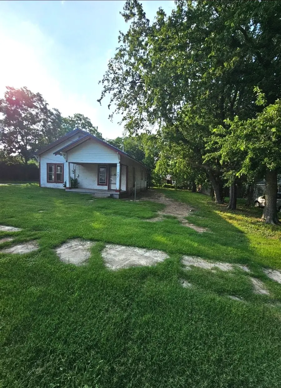 563 E Long Street, Stephenville, TX 76401 - #3