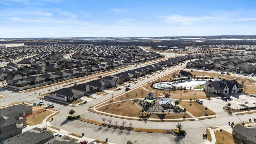 16032 Farringdon Street, Fort Worth, TX 76052 - Image #3