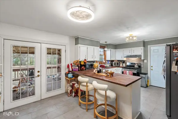 305 Greenwood Street, Mooringsport, LA 71060