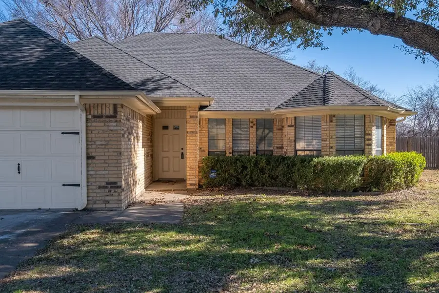 7124 Windhaven Road, North Richland Hills, TX 76182 - Image #3