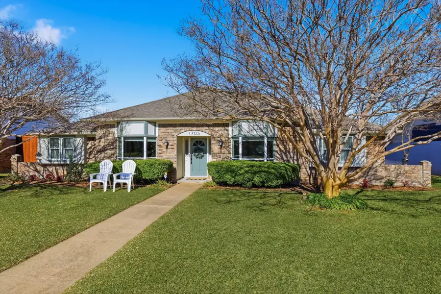1705 Mayflower Drive, Richardson, TX 75081 - Image #2