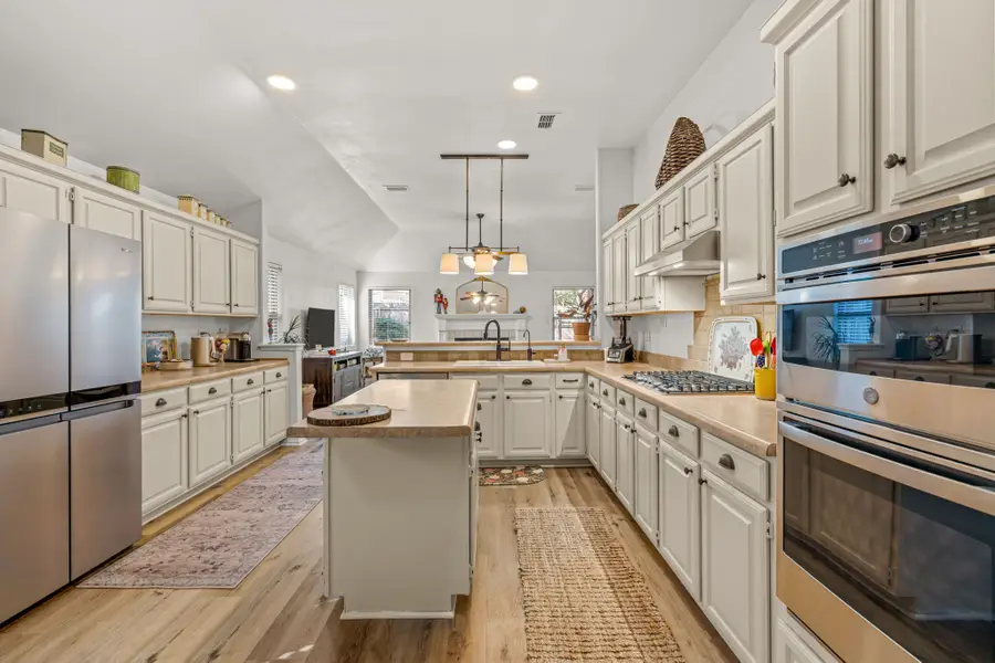 7909 Woodland Drive, North Richland Hills, TX 76182 - Image #3