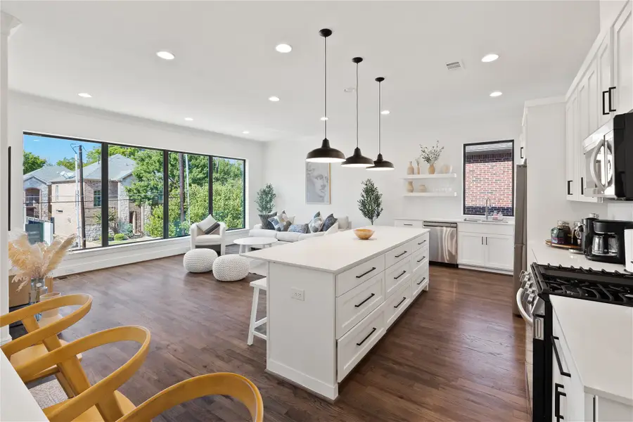 5014 Mission Avenue #A, Dallas, TX 75206 - #2