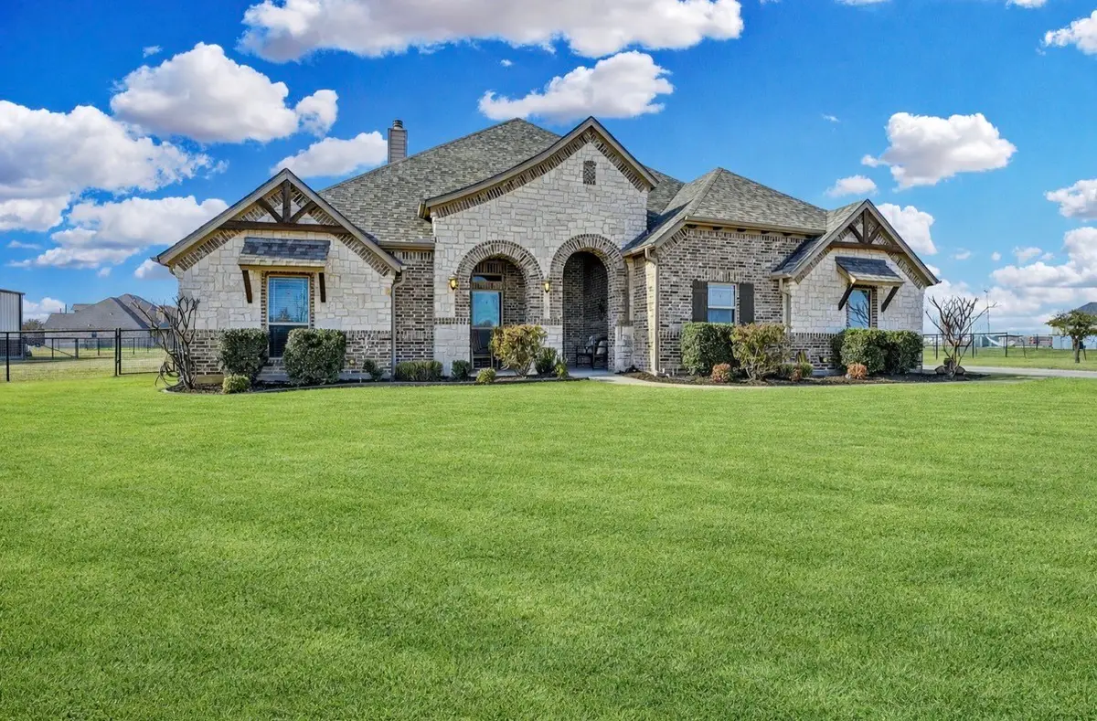 700 Russell Road, Hudson Oaks, TX 76087 - #1