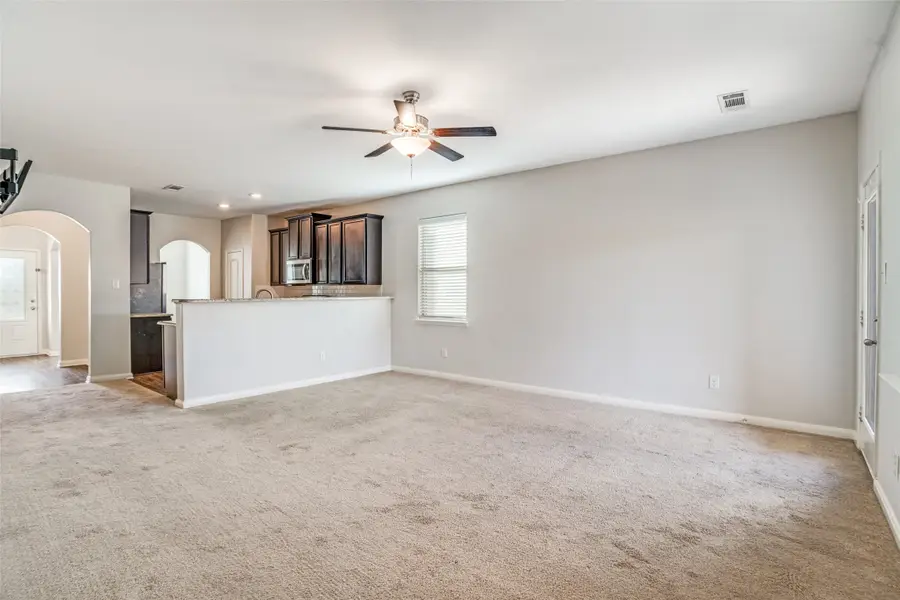 1608 Kim Loan Drive, Princeton, TX 75407 - Image #2