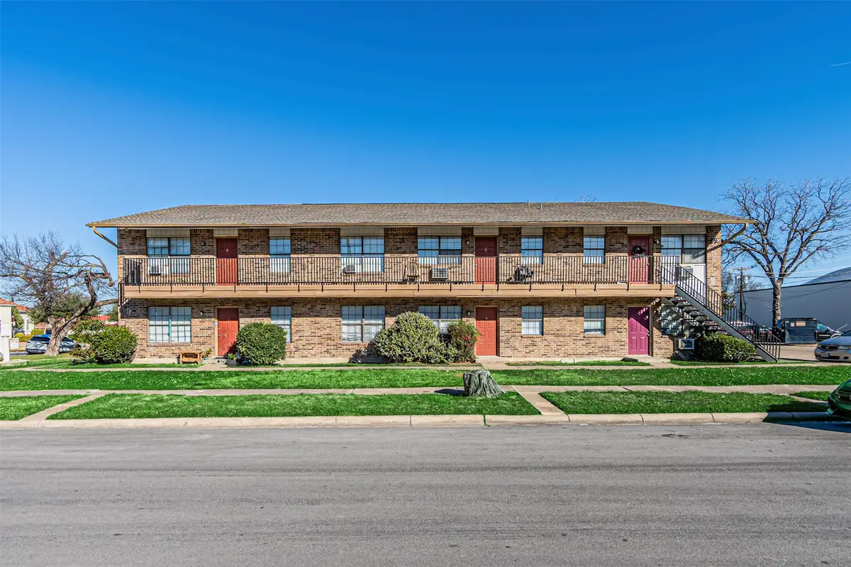 104 S 11th Street, Garland, TX 75040 - Image #1