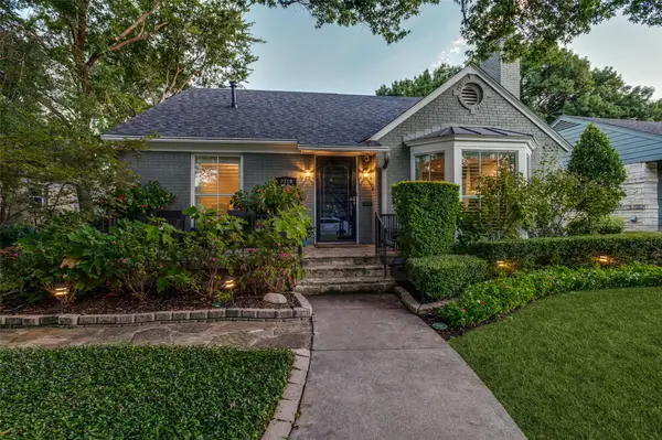 2318 Barberry Drive, Dallas, TX 75211