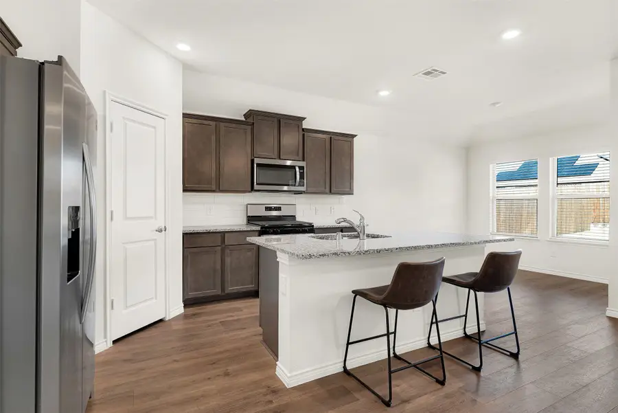 712 Cool Canyon Trail, Princeton, TX 75407 - Image #2