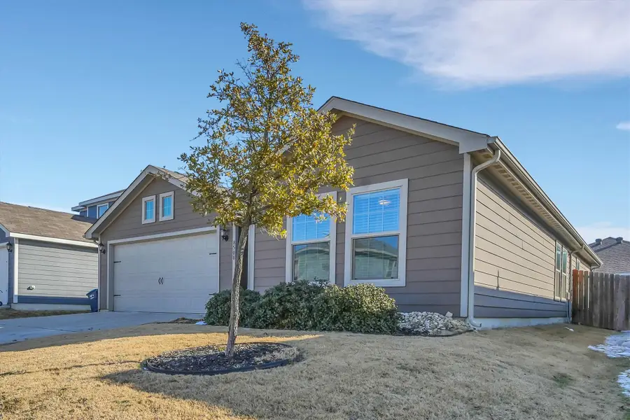 8508 Buck Mountain Pass, Fort Worth, TX 76179 - Image #2