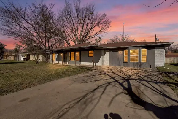 1407 Royal Drive, Kaufman, TX 75142