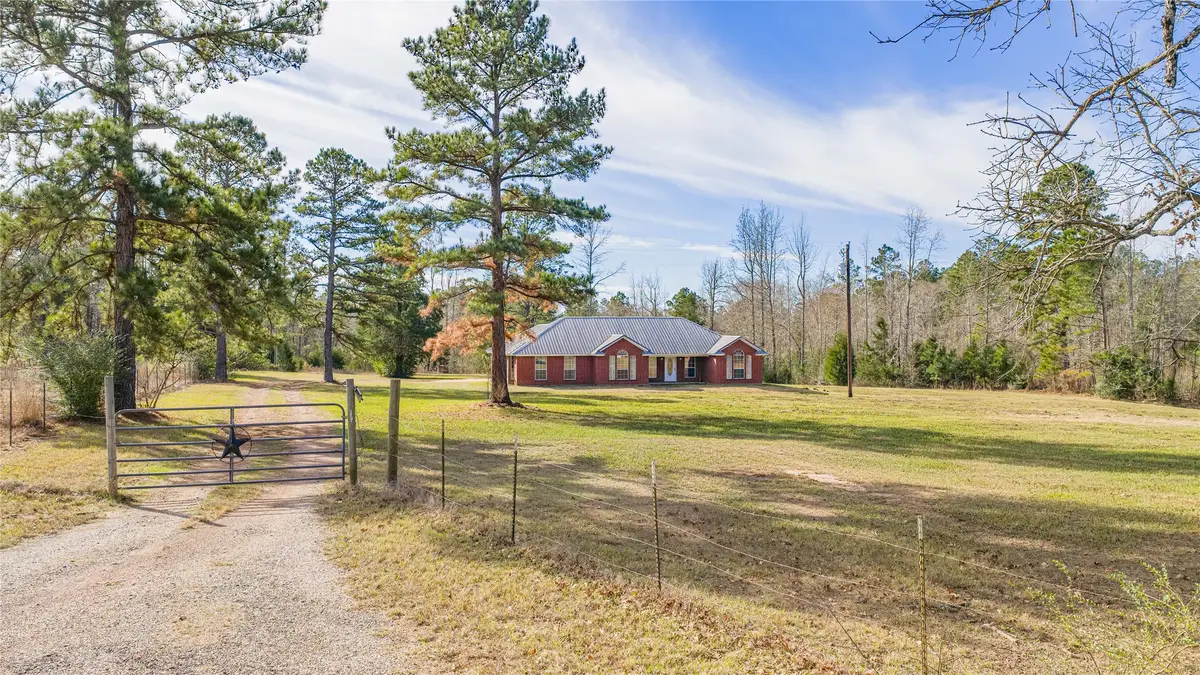 5354 County Road 462, Henderson, TX 75654 - #1