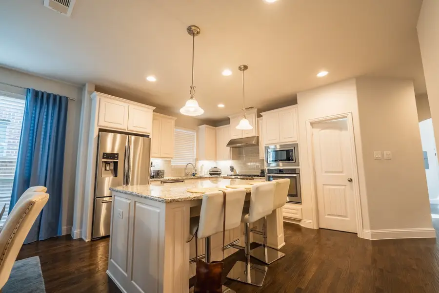 408 Highwood Trail, Lewisville, TX 75056 - Image #3