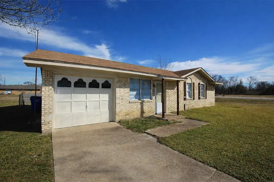 606 E Broad Street, Forney, TX 75126 - Image #2