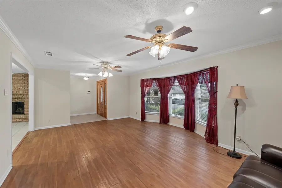 5220 Lake Charles Drive, Waco, TX 76710 - Image #3