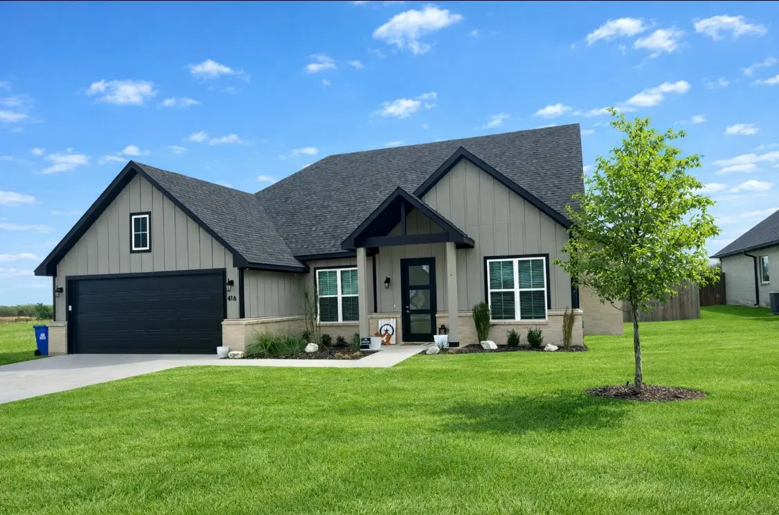 416 Austin Street, Callisburg, TX 76240 - #1