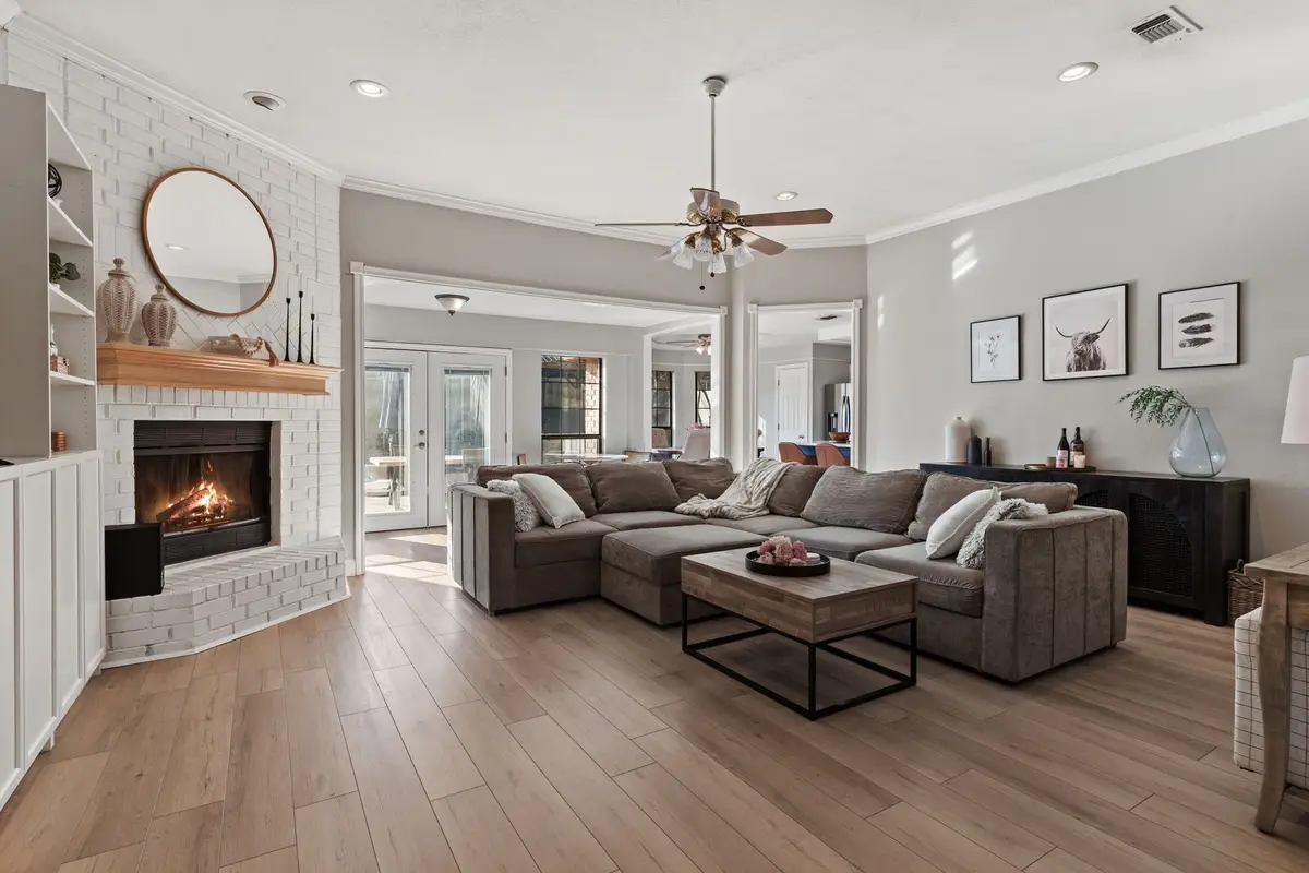 1008 Oak Valley Road, Burleson, TX 76028 - Image #1