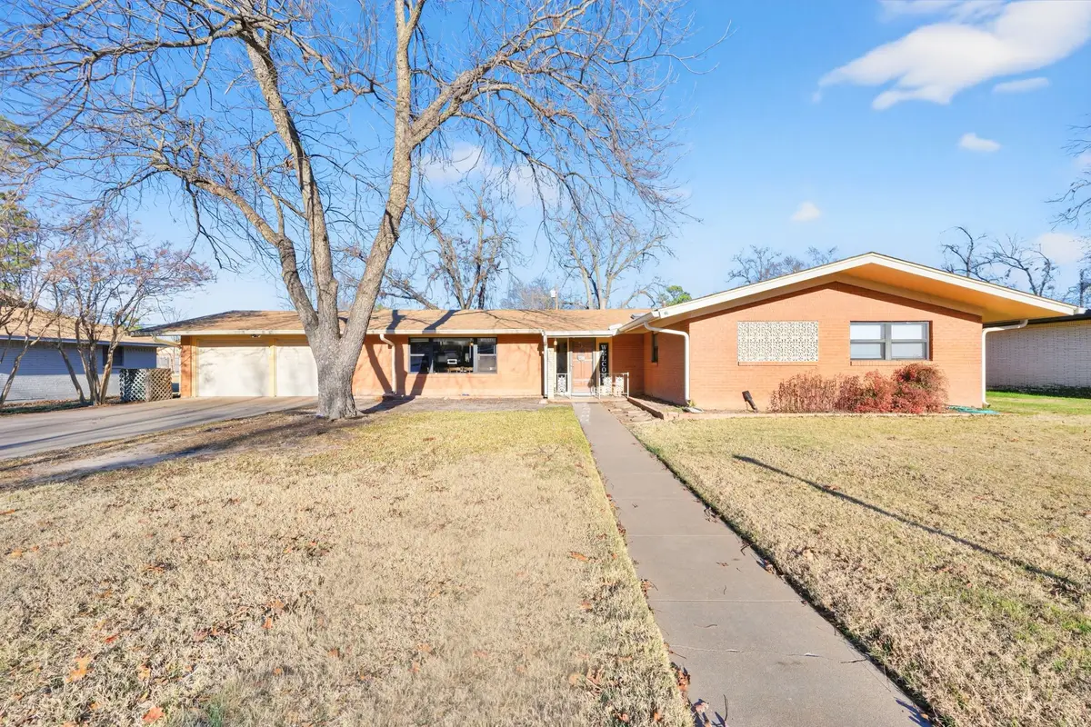 2131 N Woodland Street, Stephenville, TX 76401 - #1