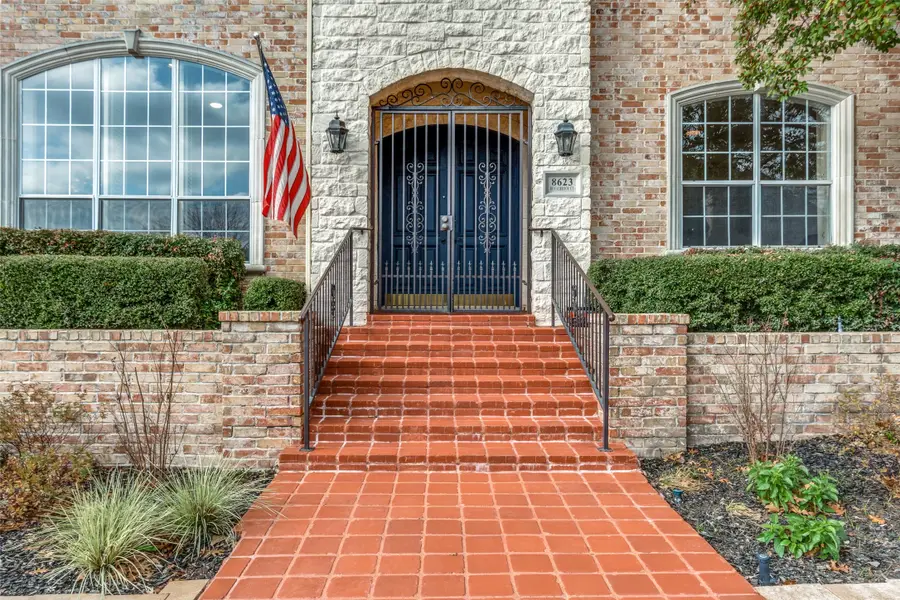 8623 Royalbrook Court, Dallas, TX 75243 - Image #2