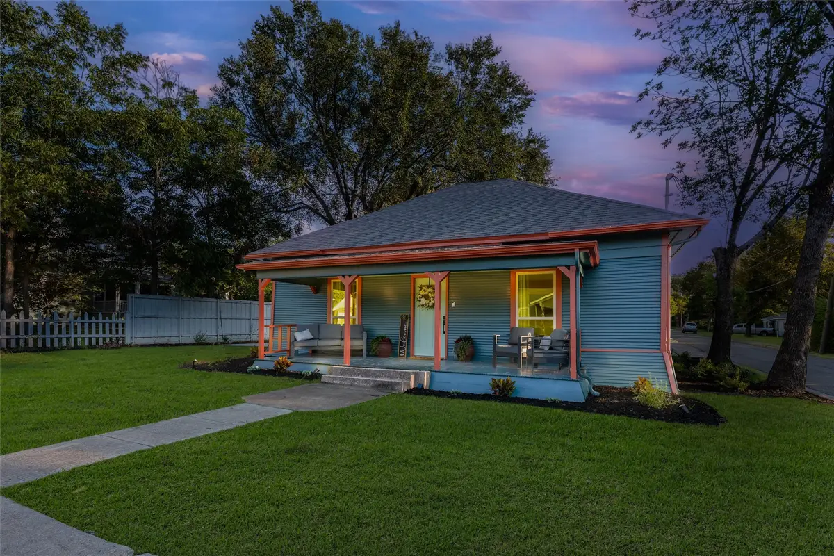 809 W Lamar Street, McKinney, TX 75069 - #1