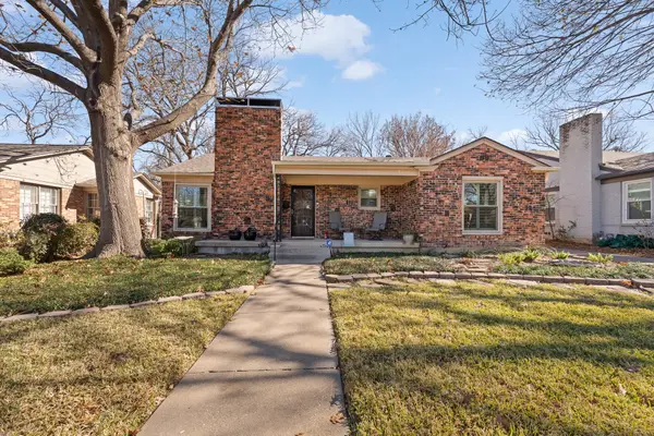 2737 Ryan Place Drive, Fort Worth, TX 76110