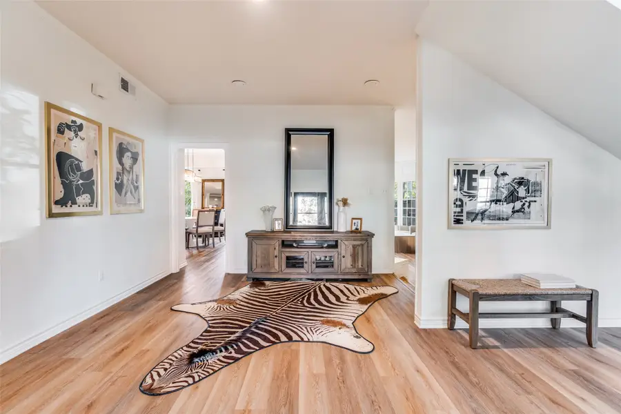 9122 Cochran Heights Drive, Dallas, TX 75220 - #3