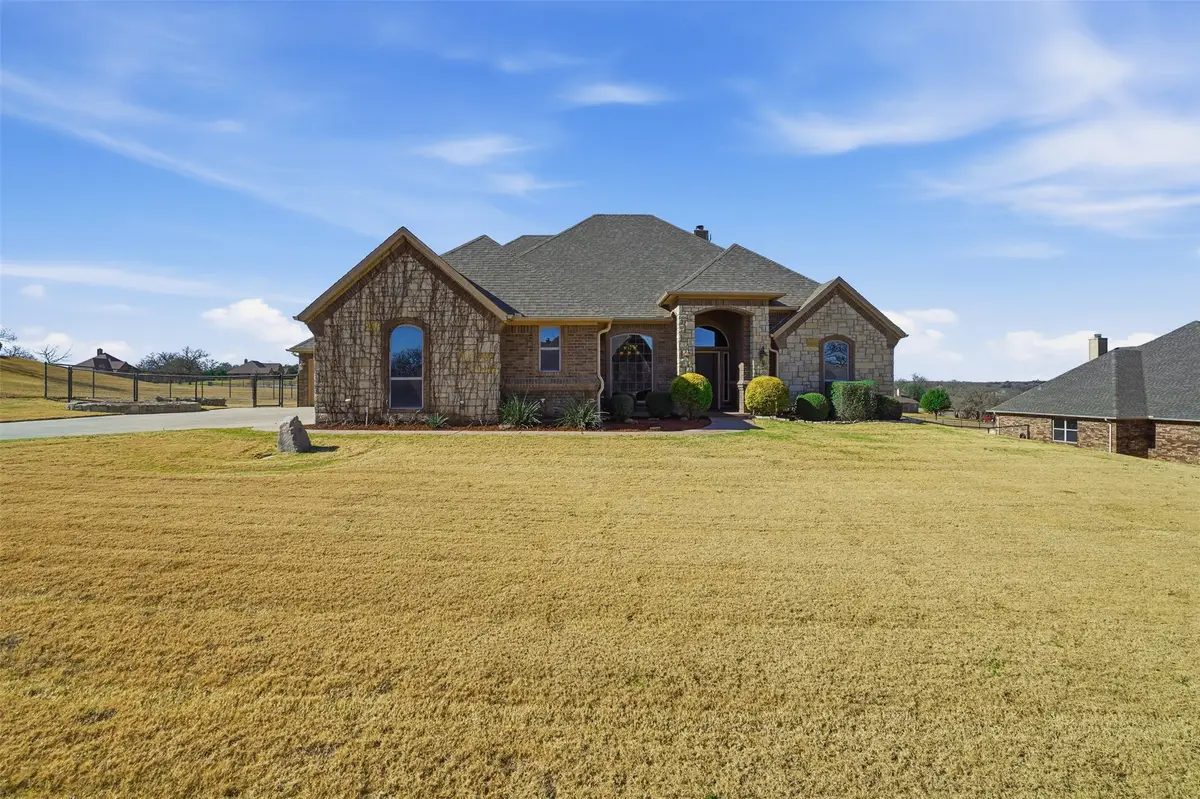 162 Ellis Spring Drive, Weatherford, TX 76085 - Image #1