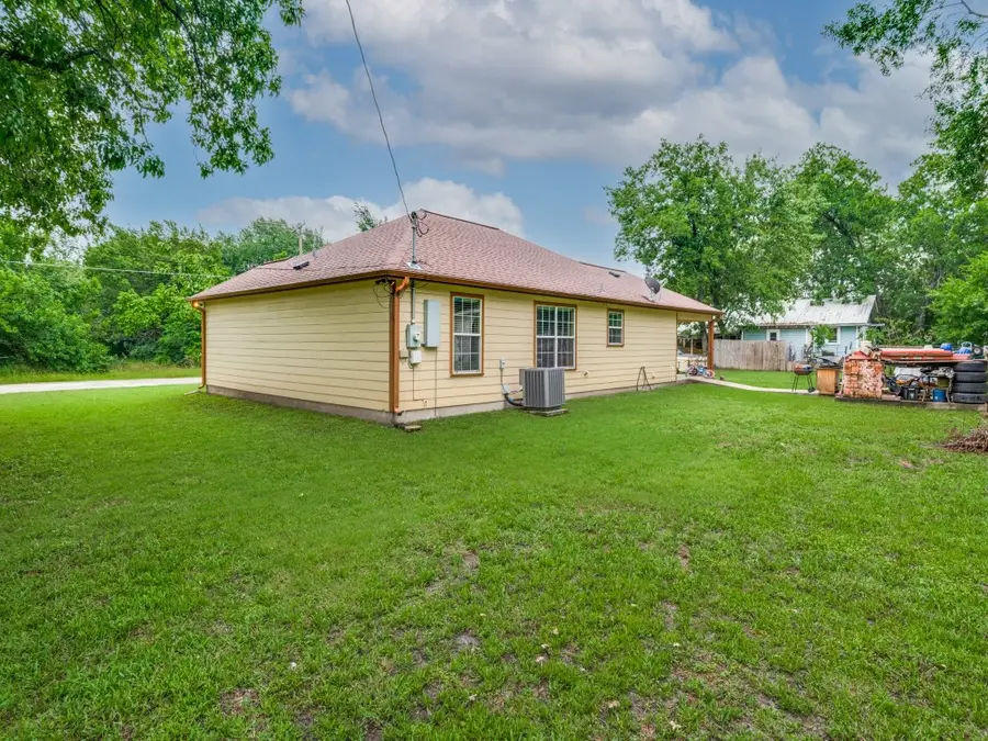 400 S Powell Street, Corsicana, TX 75110 - Image #2
