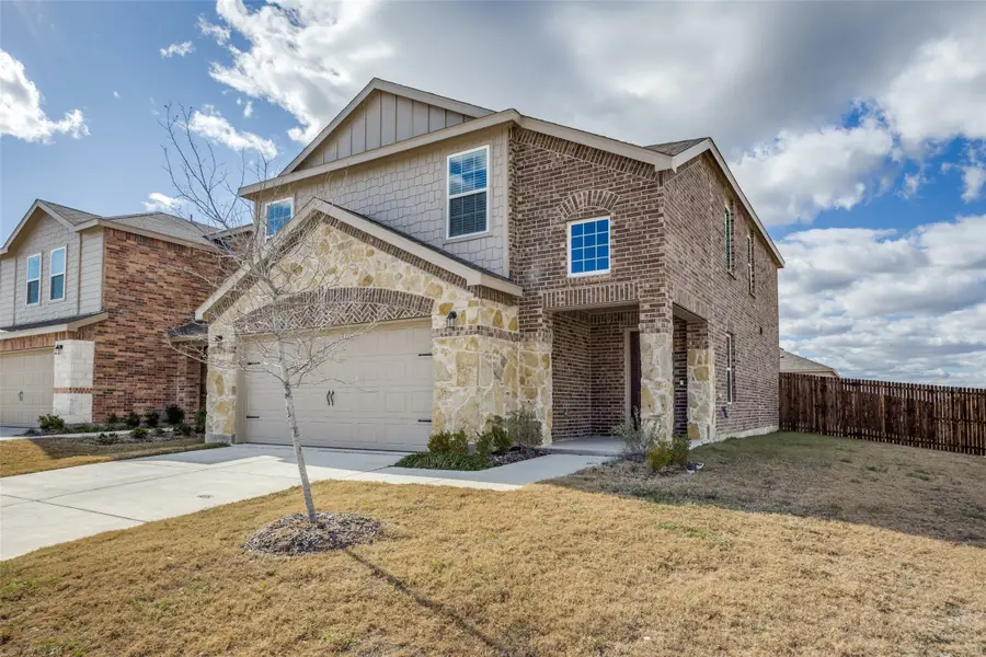 812 Poppy Cove Lane, Princeton, TX 75407 - Image #2