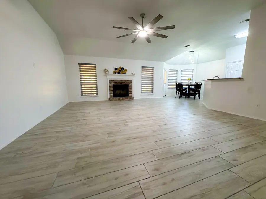 8009 Alamo Court, North Richland Hills, TX 76180 - Image #2