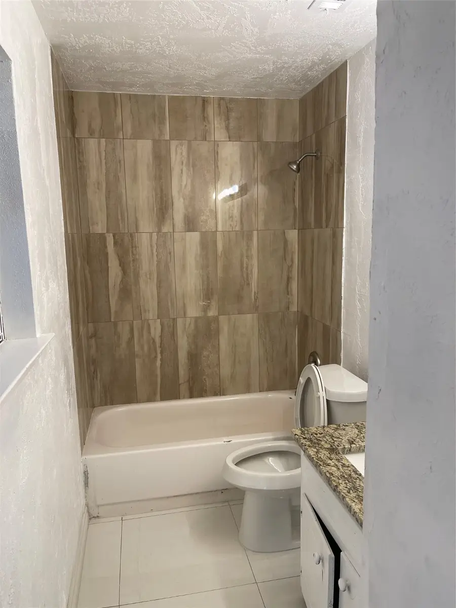 2212 Roberts Cut Off Road, River Oaks, TX 76114 - #3