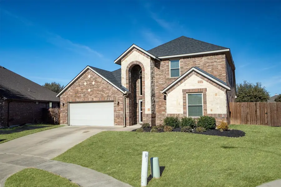 425 Locksley Court, Saginaw, TX 76179 - #2