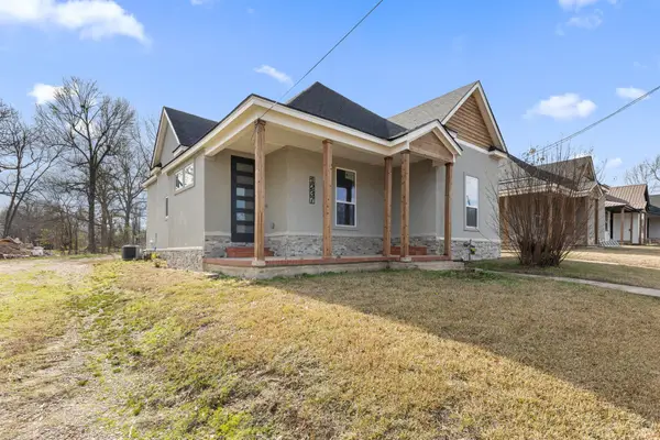 1237 Bonham Street, Paris, TX 75460