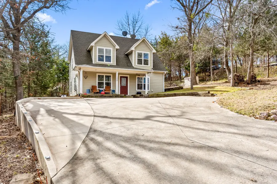 150 Spanish Trail, Pottsboro, TX 75076 - Image #2