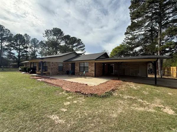 254 County Road 3225, Mt Pleasant, TX 75455
