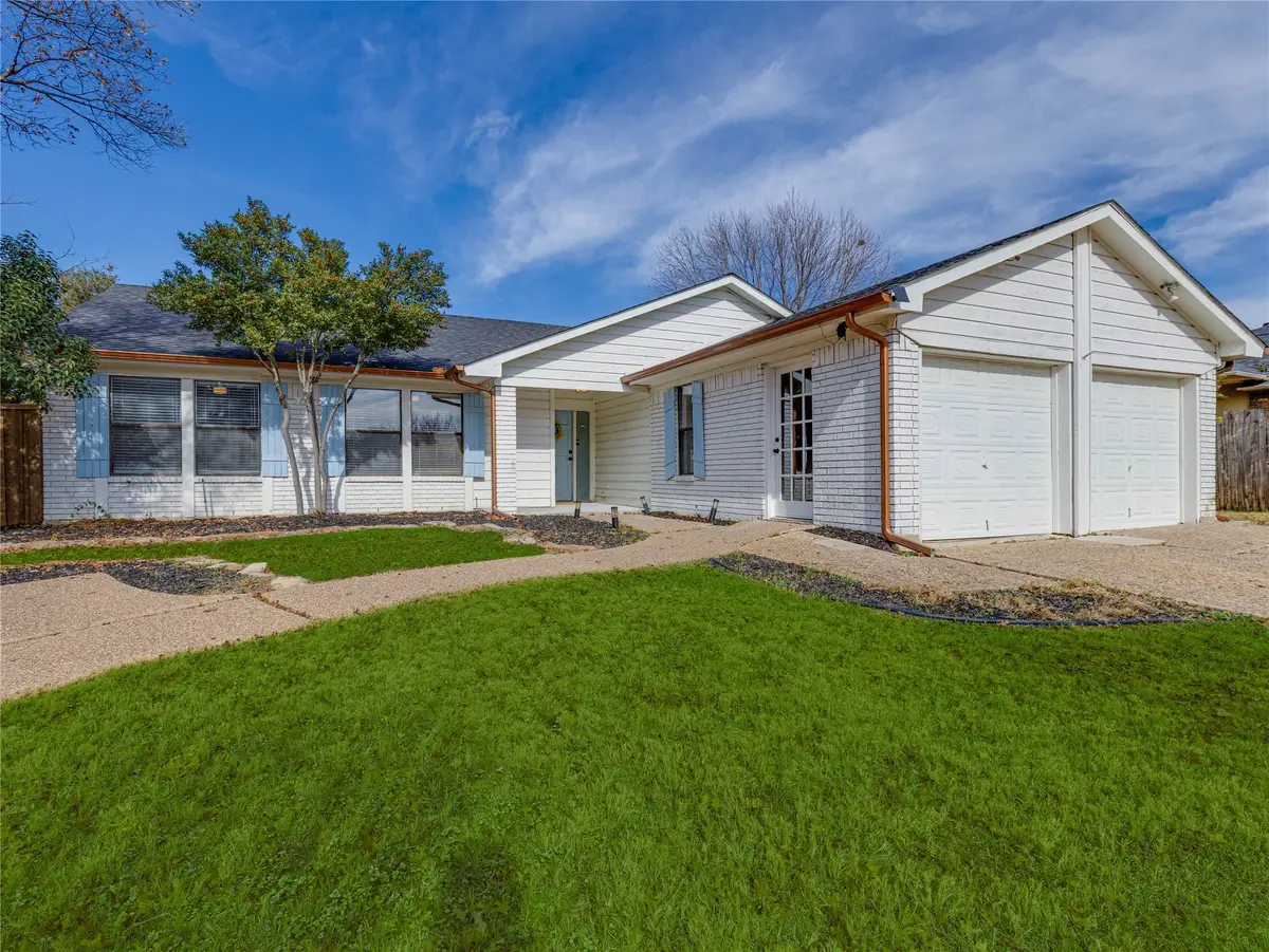 6705 Parkwood Drive, North Richland Hills, TX 76182 - Image #1