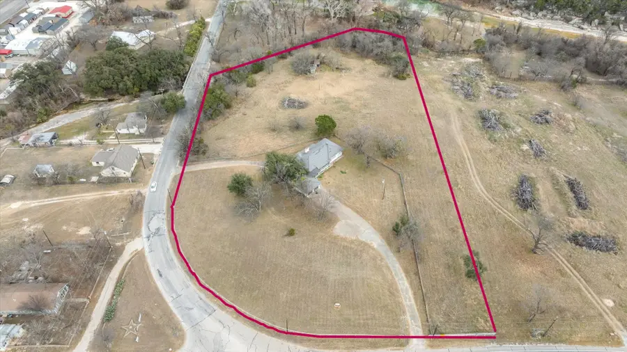 1404 NE Barnard Street, Glen Rose, TX 76043 - Image #2