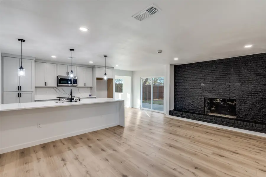 116 Cooper Drive, Hurst, TX 76053 - #3