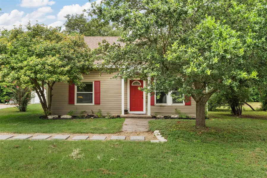 504 6th Street, Valley Mills, TX 76689 - #2