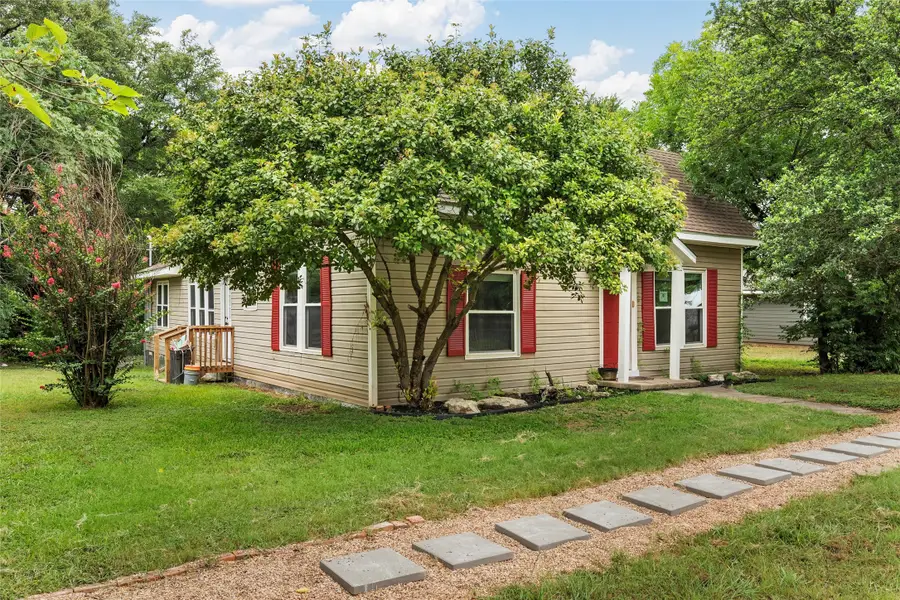 504 6th Street, Valley Mills, TX 76689 - #3